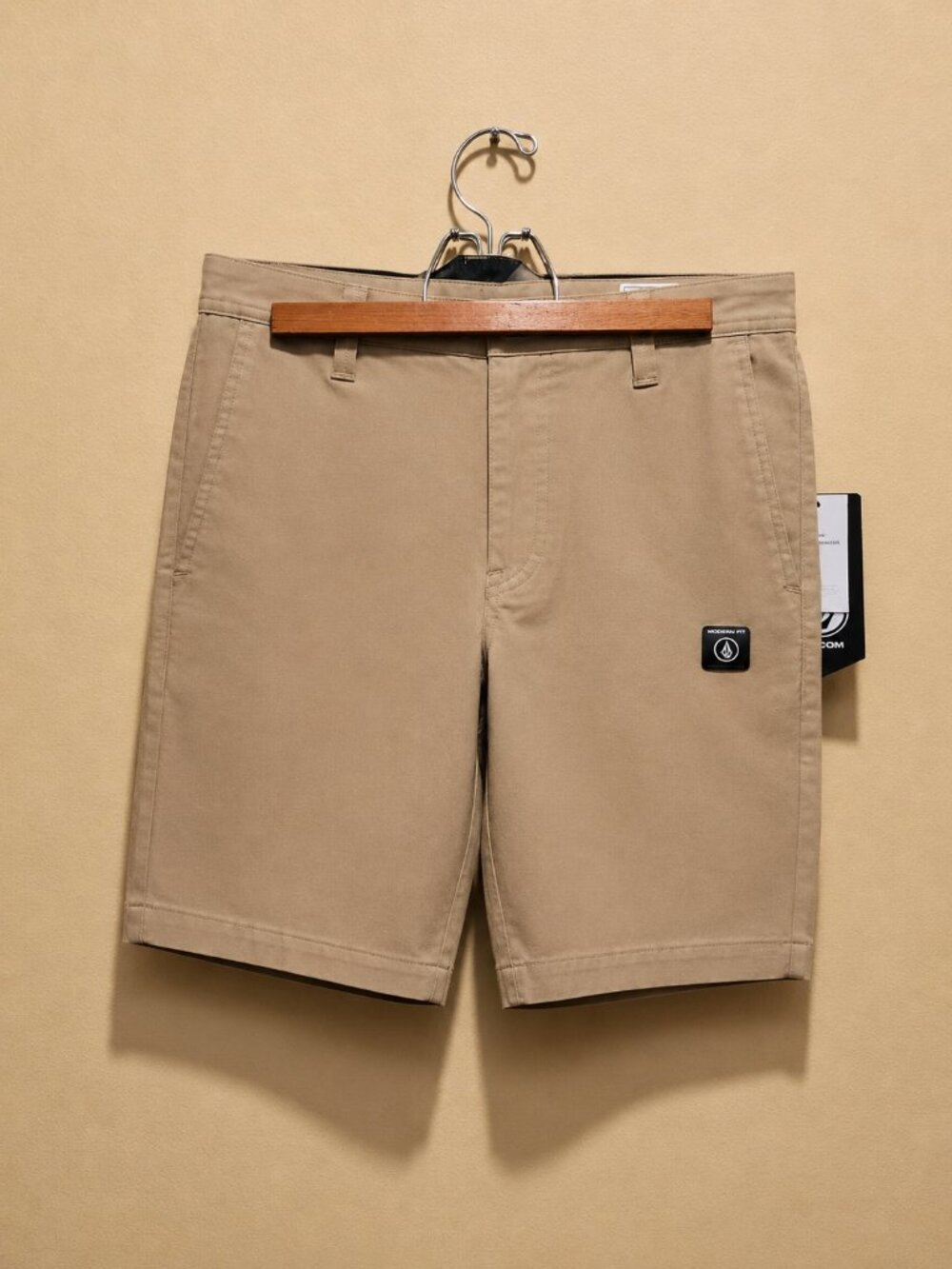 Volcom Men’s Chino Shorts – Modern Fit – New With Tags